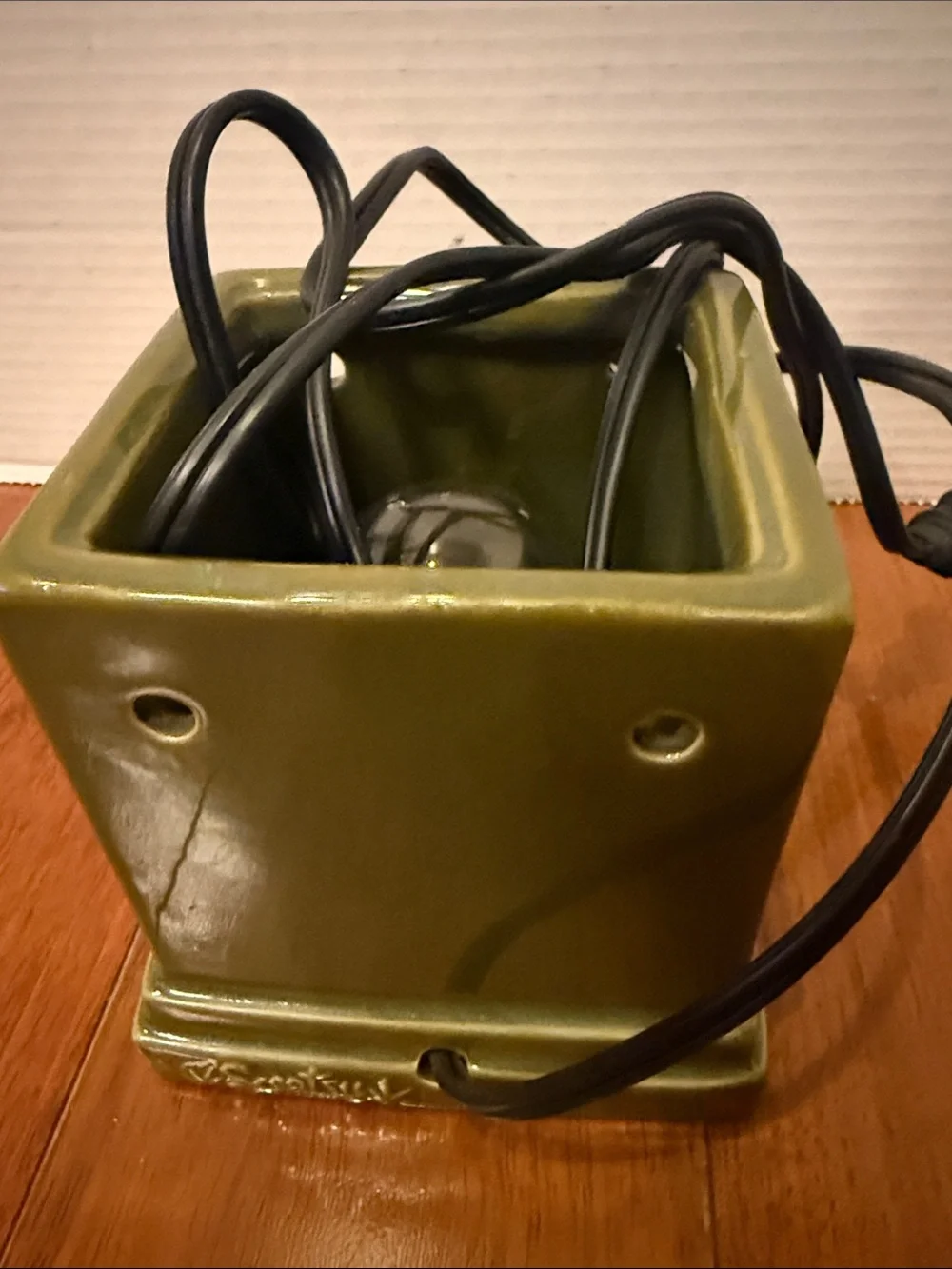 Scentsy Tannenbaum Wax Warmer Holiday Tree Green Full Size works retired